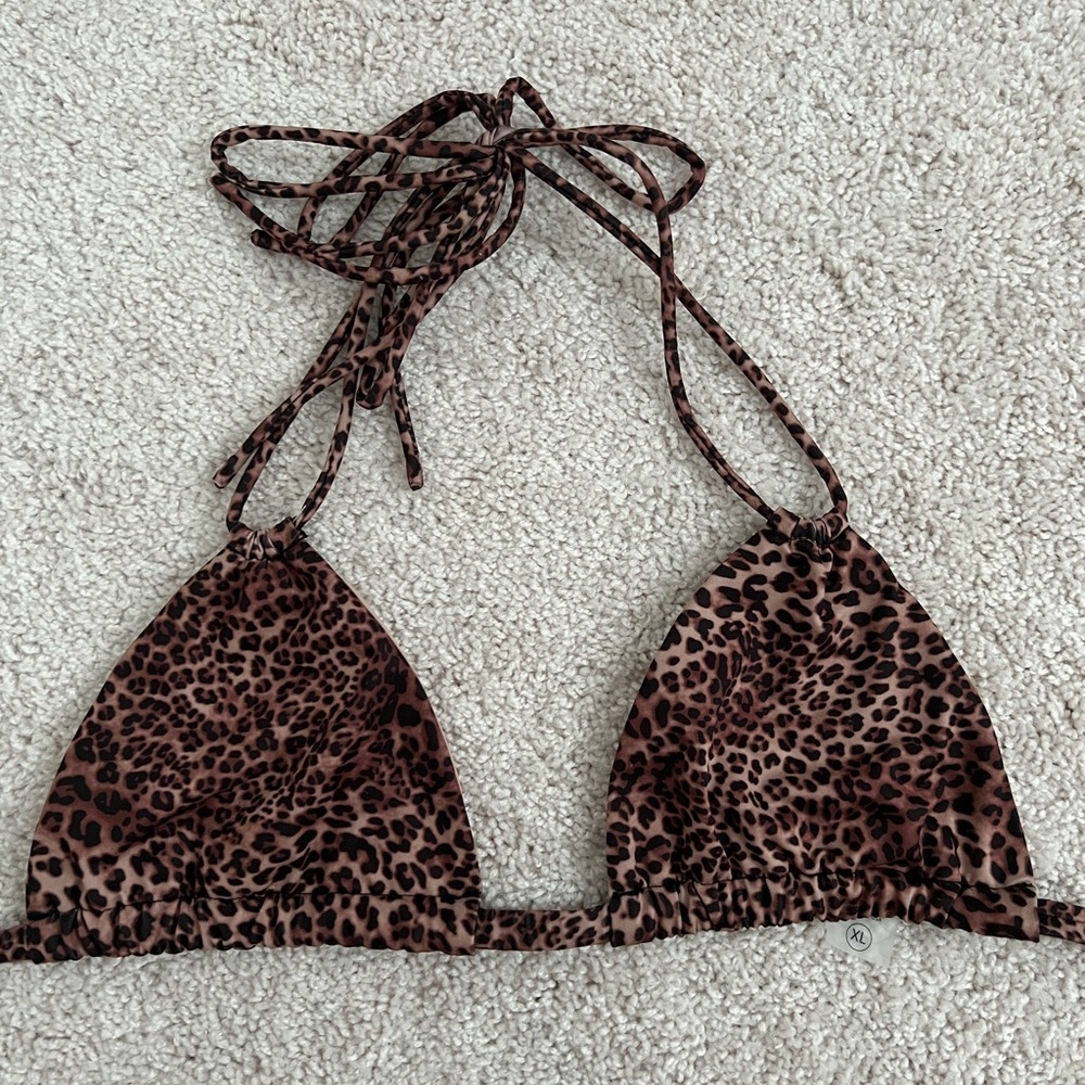 Montce leopard bikini top